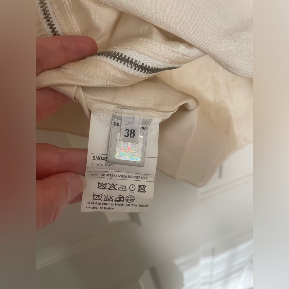 Dolce & Gabbana cream 100% silk blouse 38 - Picture 10 of 12